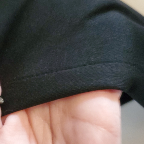 A simple but elegant evening gown. - Picture 3 of 16